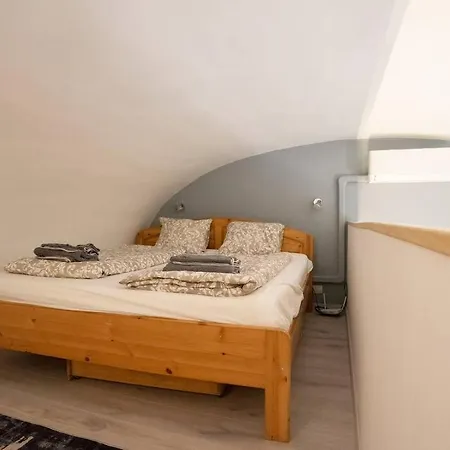 Z23 By The Opera House *