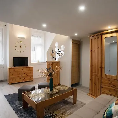 Lejlighed Z23 By The Opera House Budapest