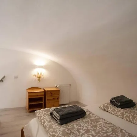 Z23 By The Opera House Apartment Budapest